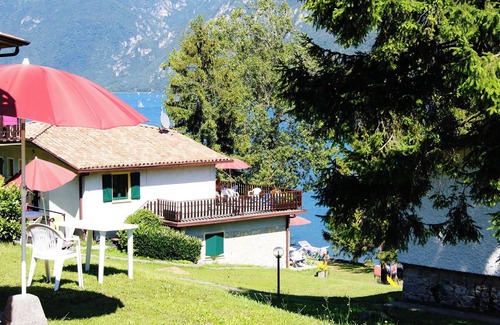 Idro Apartamento | Direkt am See mit Terrasse