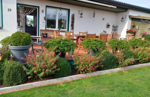 Hohenkirchen Casa | direkt am Wasser "Küstenperle"mit Meerblick und Sauna