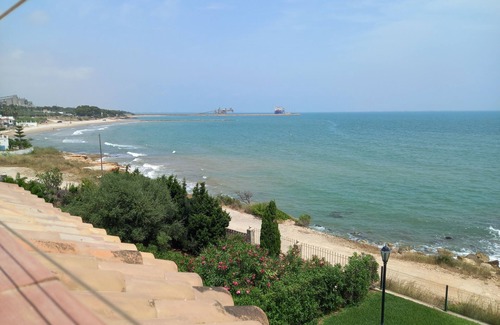 Alcanar Apartamento | desconecta con fabulosas vistas al mar, ideal para familias