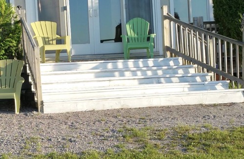 Alpena Cabaña | Discounted Fall Season Rates Double Occupancy on Long Lake near Alpena.
