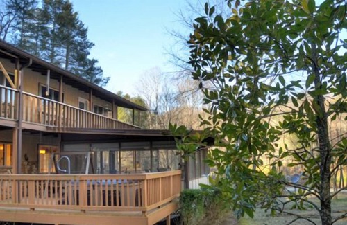 Almond Chalet De Esquí | Lakeside Chalet - Se admiten mascotas, capacidad para 6 personas, bañera de hidromasaje, 2 chimeneas. WIFI. Firepit