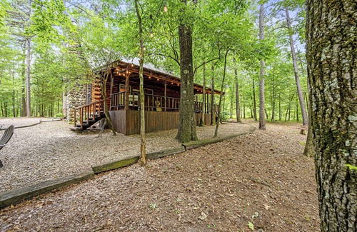 Smithville Cabina | PARCHE DE BRIAR: North Broken Bow lake, 2 habitaciones, 1 baño, estanque de pesca, admite mascotas