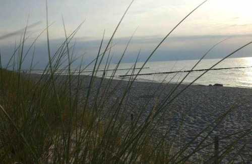 Seeheilbad Graal-Muritz Apartamento | discovAIR Graal Müritz -Haus Quisisana- Strandnah mit Netflix