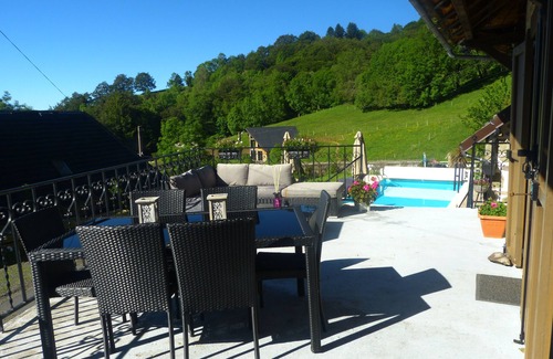 Saint-Jacques-des-Blats Casa | Descubre ... Respirar ... Soñando ...