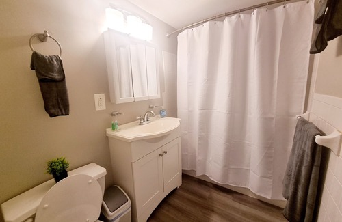 Elkins Park Apartamento | Discover a guest-exclusive haven in our modern, spacious apartment