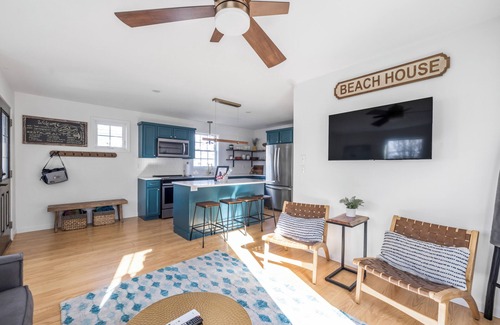 Kennebunk Casa | Discover Bungalow Wharf in Kennebunk: renovated home near Gooch's Beach & shops