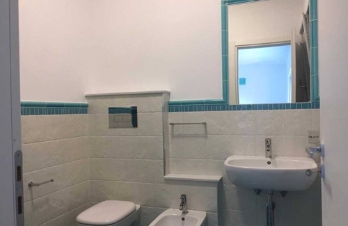 Marina di Pisciotta Apartamento | Discover CIlento - Mandarin - Room with bathroom - sleeps 3