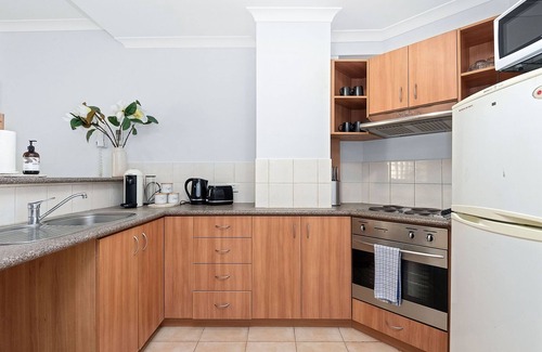 East Perth Apartamento | Discover Comfort & Style In East Perth Sleeps 4 2 Bedroom Apts by WorldWide Welcome