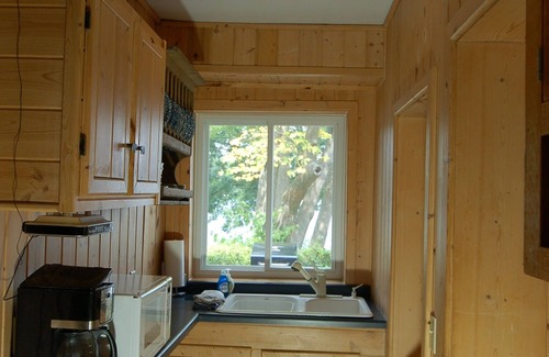 Birchwood Cabina | Discover Hidden Pine: The Perfect Lakeside Retreat