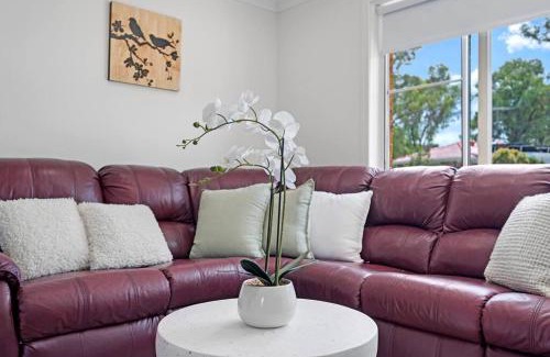 Mount Annan Casa | Discover Mount Annan Spacious 6-BR House