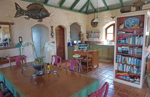 Bordeaux Mountain Villa | Orchid Knoll: un lugar de escapada perfecto con piscina, aire acondicionado y vistas INCREÍBLES.