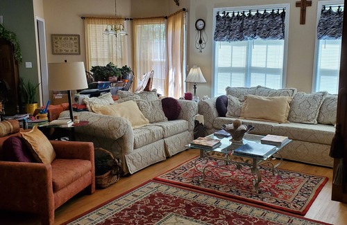 Oxford Casa | Discover Oxford near University at this Cozy Charming Vintage Villa