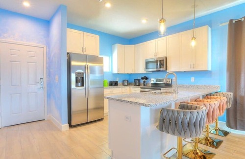 Bridgewater Crossing Casa | Discover Serene Fishing @Lakeside Themed 4BR