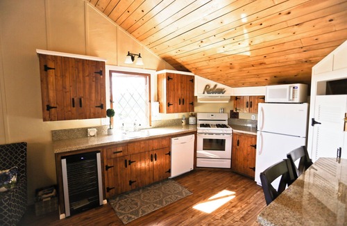 Templeton Apartamento | Discover the charm of wine country at the Briarwood one-bedroom apartment!
