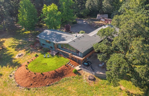 Corvallis Casa | Discover: The Rivendell Retreat