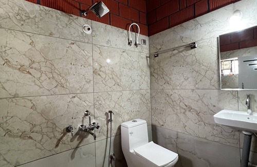 Vastare Otro | Discover Unparalleled Comfort and Hospitality at Our Homestay Retreat.