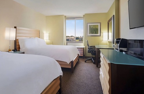 San Jose Hotel | Discover Winchester Mystery House! 2 Comfortable Units, Free Airport Shuttle!