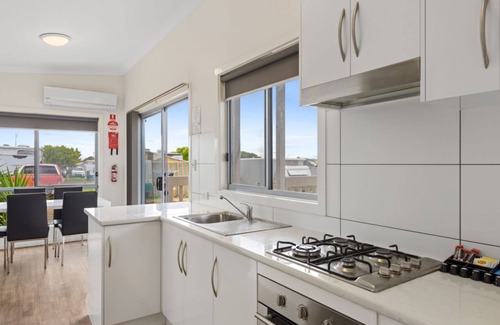 Semaphore Park Otro | Discovery Parks - Adelaide Beachfront