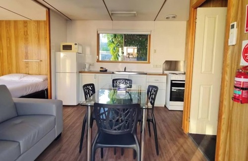 Mornington Cabina | Discovery Parks - Mornington