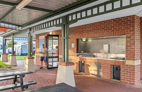 Forrestfield Complejo | Discovery Parks - Perth Airport