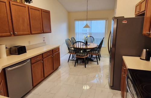 Lakeside Estates Villa | Disney Orlando Lake 4 Cama piscina Villa de lujo