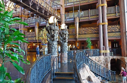 Bay Lake Hotel | Disney's Animal Kingdom Villas - Kidani Village