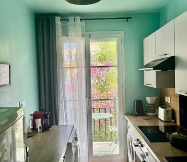 Chessy Apartamento | Disney, very nice 2 bedrooms family apartment, wifi, NETFLIX 8 pers