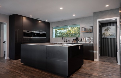 Southwest Anaheim Casa | DisneyFun Pool Hot Tub 5 bedroom EV Charger