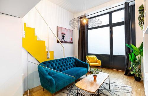 11th Arrondissement Apartamento | Disponible - Paris - All Equipped Souplex - From 1 to 6 Guests - Departure up to 11am - Entrance from 3pm