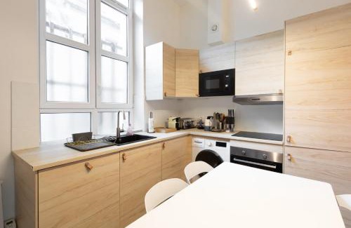 11th Arrondissement Apartamento | Disponible - Paris - All Equipped Souplex - From 1 to 6 Guests - Departure up to 11am - Entrance from 3pm