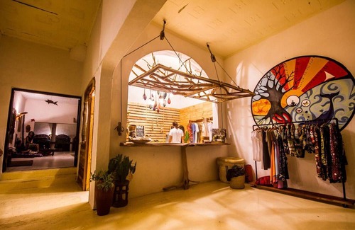 Kilifi Hostal | Distant Relatives Ecolodge & Backpackers