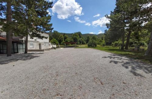 Matavun Apartamento | Divača, Vila Srebrna