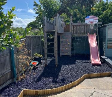 Whitstable Casa | Divers Cottage - Central Whitstable