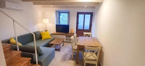 Broce Casa | Divina House 2BR 2BA beach access