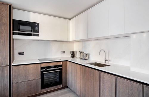Clerkenwell Apartamento | Divine Farringdon 1BR w/ Gym & Pool, nr Restaurants, by Blueground
