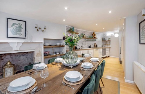 Upper Town Casa | Divine Georgian Townhouse in the Heart of Bath