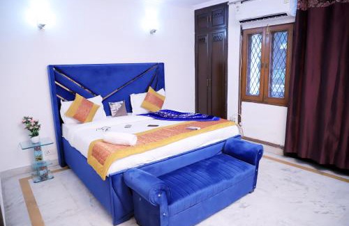 Saket Apartamento | Divine India Service Apartment 1bhk, D-198,UGF