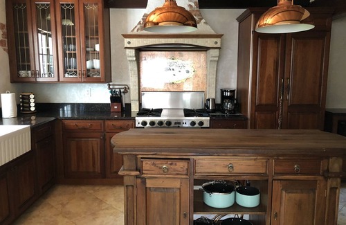 Central Beach Casa | Divine Location Walk/ Bike to beach, river, restaurants, theater, museum & shops