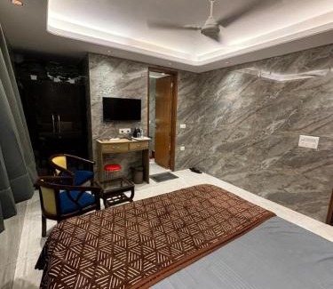 Lajpat Nagar Cama Y Desayuno | Divine Residency