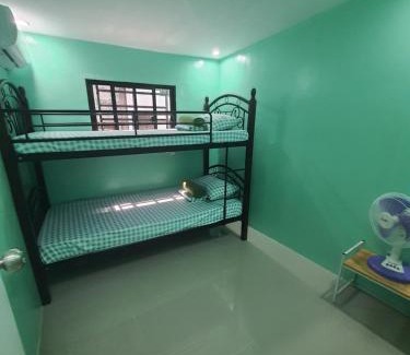 Clark Apartamento | Divine's Crib, Fully Airconditioned!