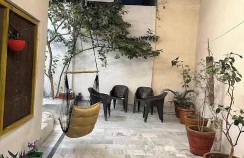 Allahabad Apartamento | Divine Solace GF3