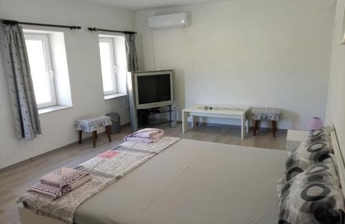 Krushuna Casa | Divna Guest House