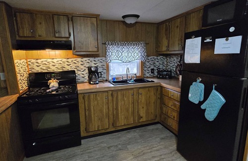 South Bloomingville Cabaña | Dixieland Cottage, Hocking Hills