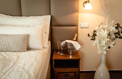 Banska Bystrica Hotel | Dixon Resort