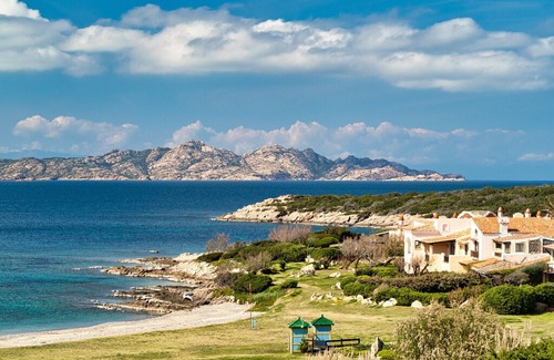 Capo Ferro Apartamento | Dky Flat - superior apartment in Cala del Faro resort | Klodge