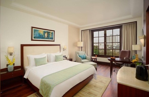DLF Phase 3 Hotel | DLF Club 3
