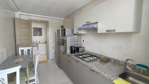 Oujda Apartamento | DLX01 - Appartement Deluxe bien équipé- Centre Ville Oujda