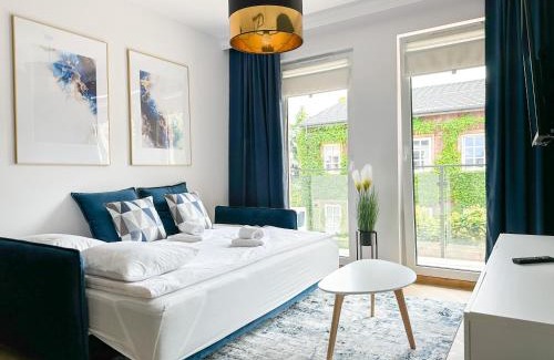 Nowy Dwor Mazowiecki Apartamento | DMK Blue Apartment near Warsaw-Modlin Airport