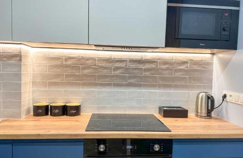 Nowy Dwor Mazowiecki Apartamento | DMK Blue Apartment near Warsaw-Modlin Airport
