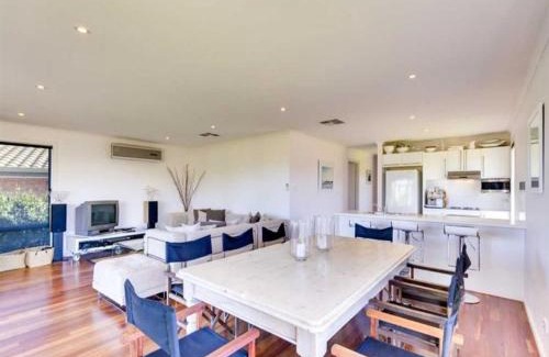 Port Willunga Casa | Do Drop Inn - Port Willunga - C21 SouthCoast Holidays